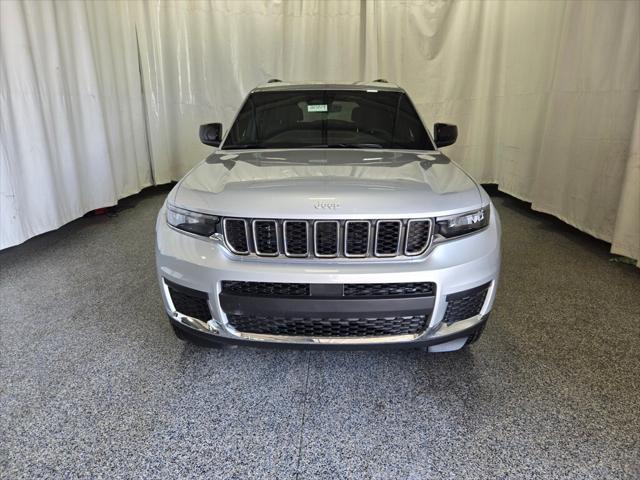 2025 Jeep Grand Cherokee GRAND CHEROKEE L LAREDO X 4X4