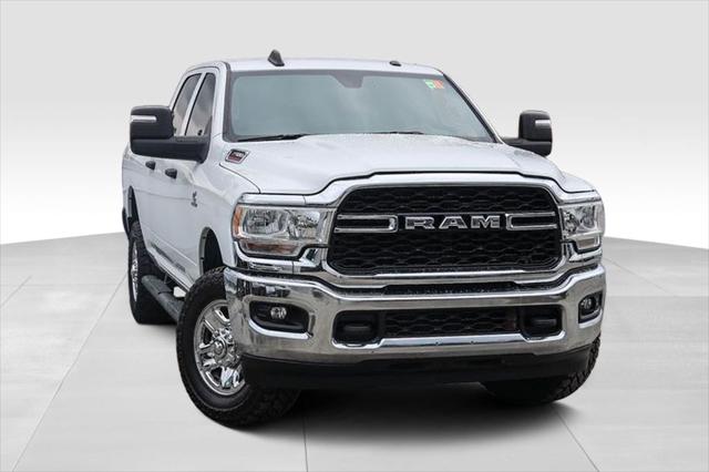 2024 RAM 2500 Tradesman Crew Cab 4x4 64 Box