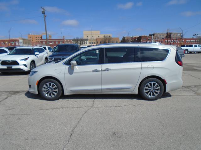 2020 Chrysler Pacifica Hybrid Touring L 2020 Chrysler Pacifica Hybrid Touring L