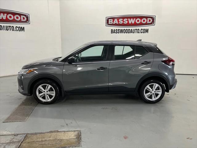 2024 Nissan Kicks S Xtronic CVT