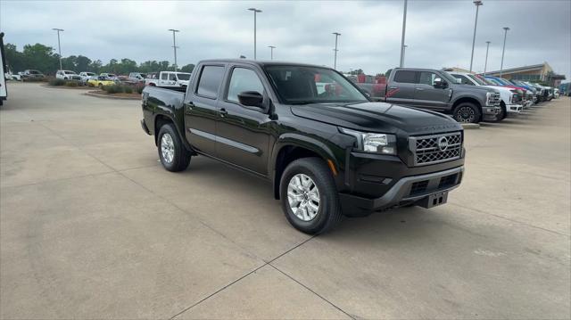2022 Nissan Frontier Crew Cab SV 4x4