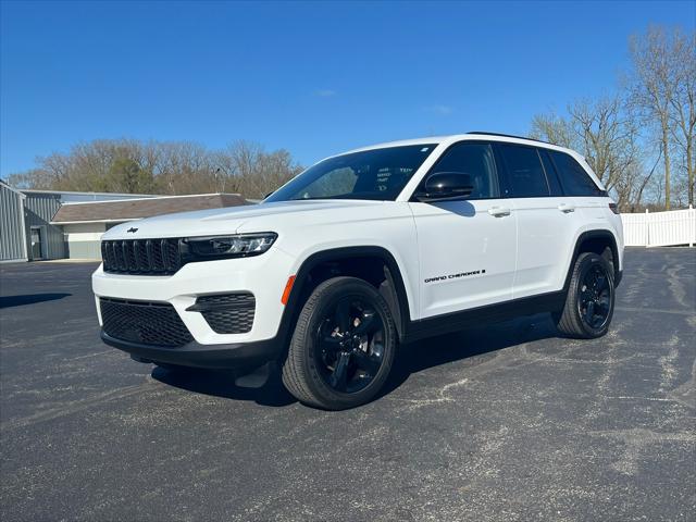 2022 Jeep Grand Cherokee Altitude 4x4 2022 Jeep Grand Cherokee Altitude 4x4