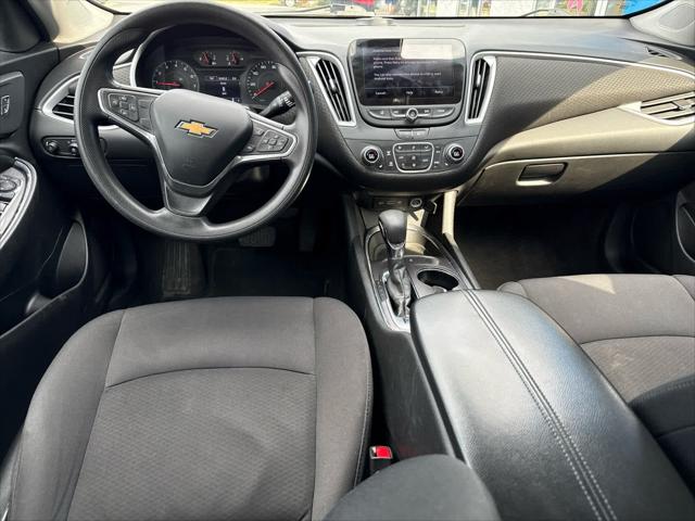 2022 Chevrolet Malibu FWD LT