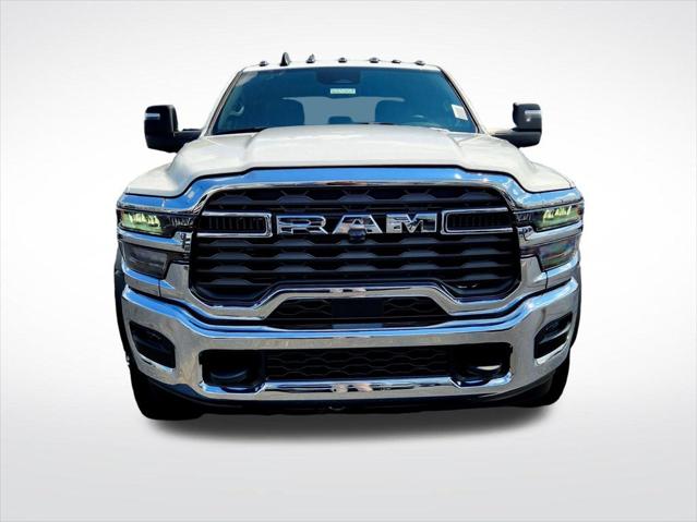 2025 RAM Ram 5500 Chassis Cab RAM 5500 TRADESMAN CHASSIS CREW CAB 4X4 84 CA