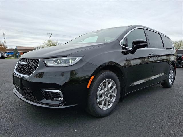 2025 Chrysler Pacifica PACIFICA SELECT