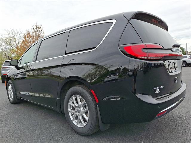 2025 Chrysler Pacifica PACIFICA SELECT