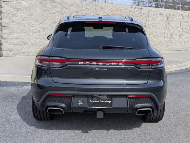 2025 Porsche Macan Unknown