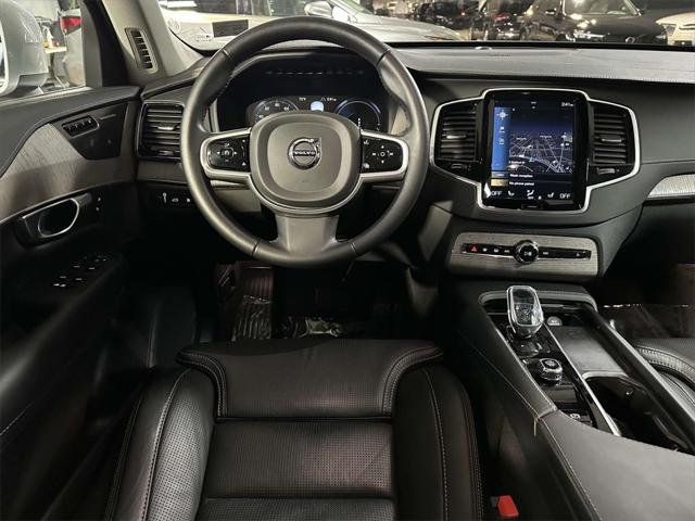2022 Volvo XC90 Recharge T8 Inscription Extended Range 6P