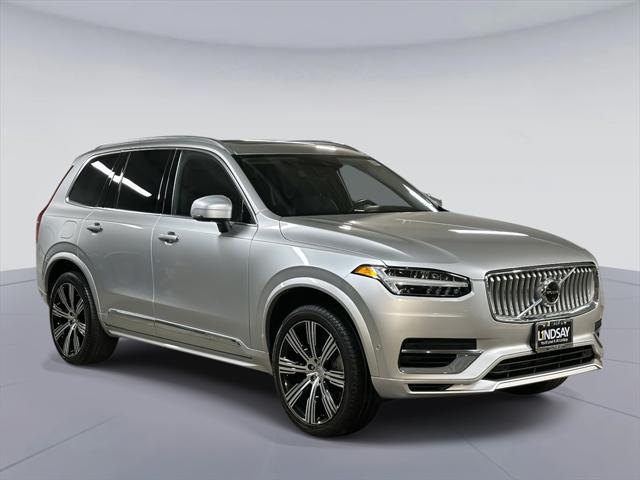 2022 Volvo XC90 Recharge T8 Inscription Extended Range 6P