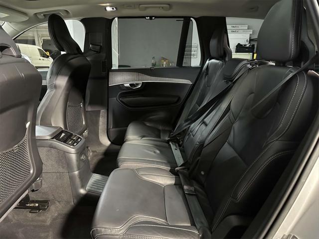 2022 Volvo XC90 Recharge T8 Inscription Extended Range 6P