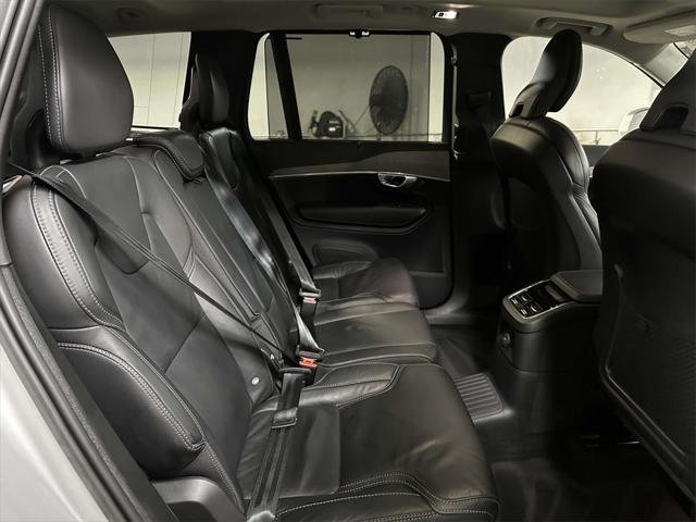 2022 Volvo XC90 Recharge T8 Inscription Extended Range 6P