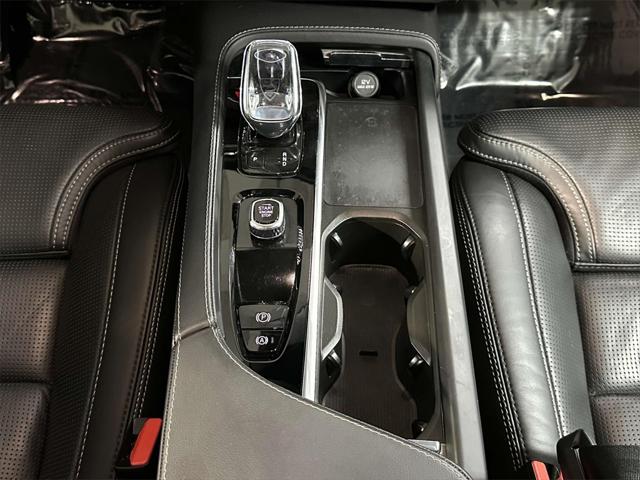 2022 Volvo XC90 Recharge T8 Inscription Extended Range 6P