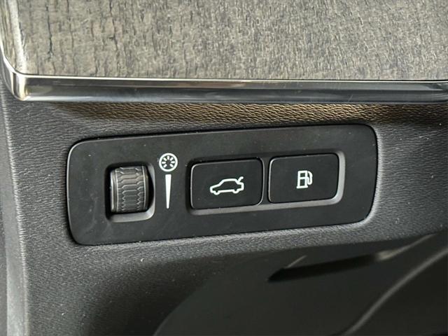 2022 Volvo XC90 Recharge T8 Inscription Extended Range 6P