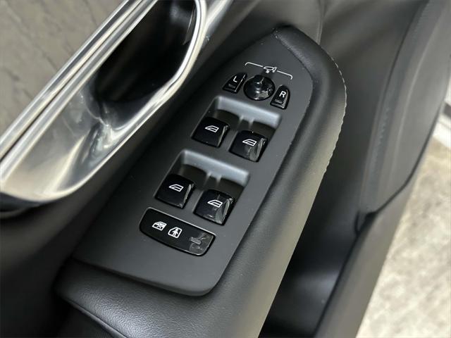2022 Volvo XC90 Recharge T8 Inscription Extended Range 6P