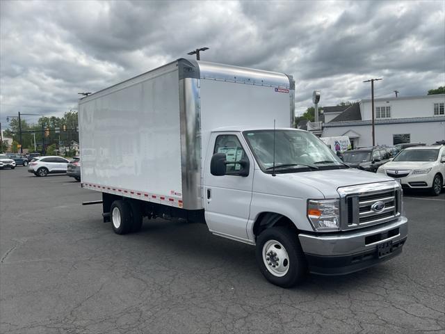 2025 Ford E-450 Cutaway Base 17 FT Box Truck