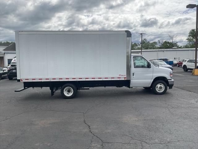 2025 Ford E-450 Cutaway Base 17 FT Box Truck