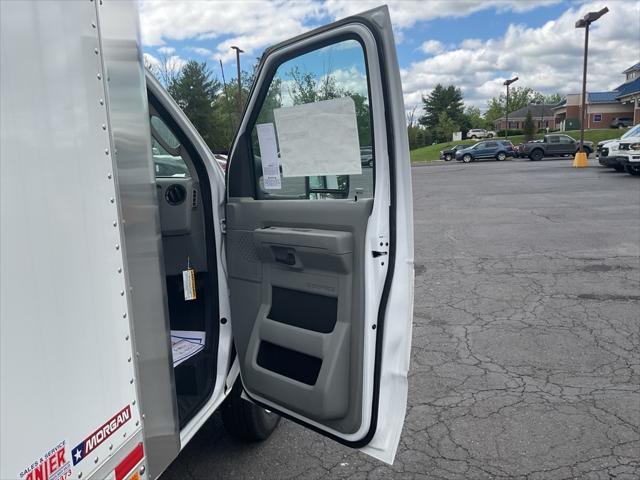 2025 Ford E-450 Cutaway Base 17 FT Box Truck