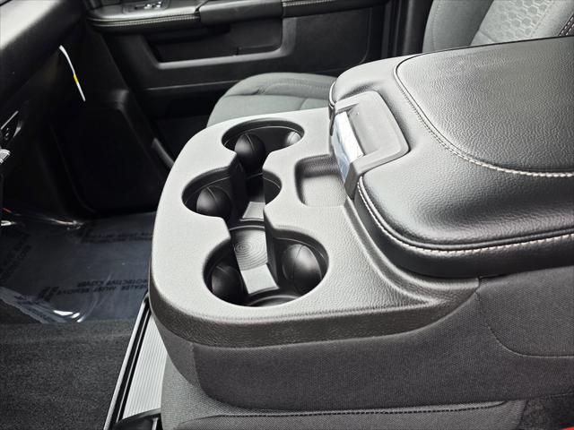 2025 Ram 2500 Big Horn Crew Cab 4x2 8 Box