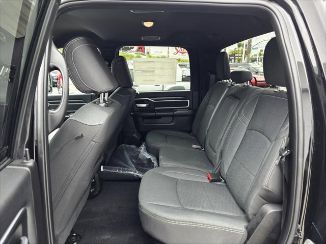 2025 Ram 2500 Big Horn Crew Cab 4x2 8 Box