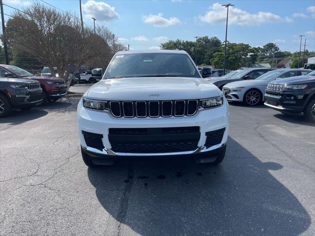 2025 Jeep Grand Cherokee GRAND CHEROKEE L LAREDO X 4X4