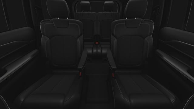 2025 Jeep Grand Cherokee GRAND CHEROKEE L ALTITUDE 4X4