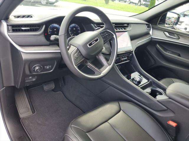 2025 Jeep Grand Cherokee GRAND CHEROKEE LIMITED 4X2