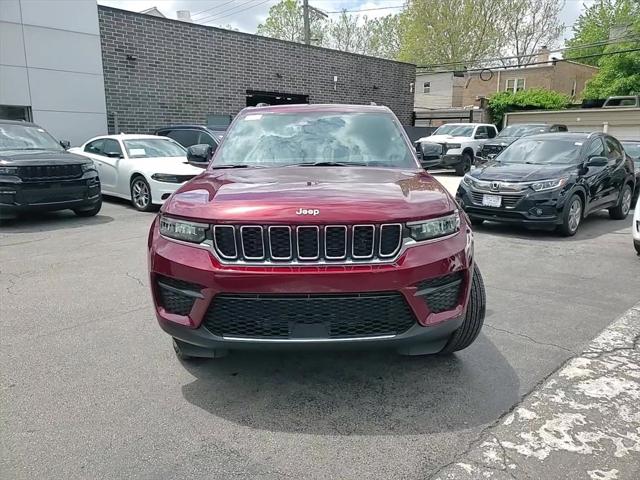 2025 Jeep Grand Cherokee GRAND CHEROKEE LAREDO X 4X4