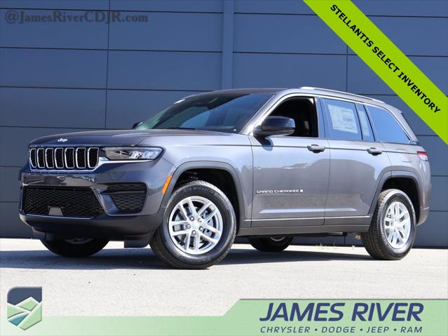 2025 Jeep Grand Cherokee GRAND CHEROKEE LAREDO X 4X4