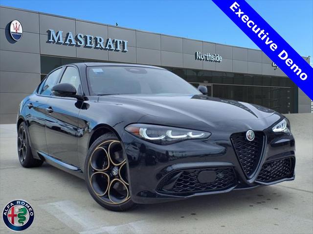2025 Alfa Romeo Giulia GIULIA INTENSA RWD 2025 Alfa Romeo Giulia GIULIA INTENSA RWD