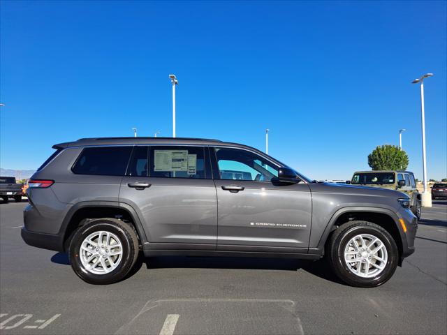 2025 Jeep Grand Cherokee GRAND CHEROKEE L LAREDO 4X4