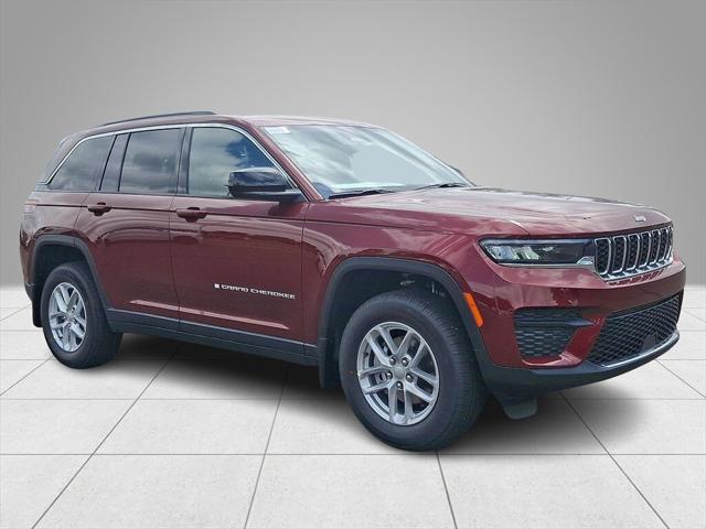 2025 Jeep Grand Cherokee GRAND CHEROKEE LAREDO X 4X4