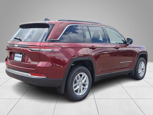 2025 Jeep Grand Cherokee GRAND CHEROKEE LAREDO X 4X4