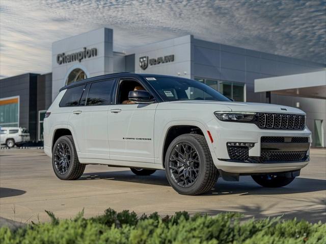2025 Jeep Grand Cherokee GRAND CHEROKEE L SUMMIT 4X4