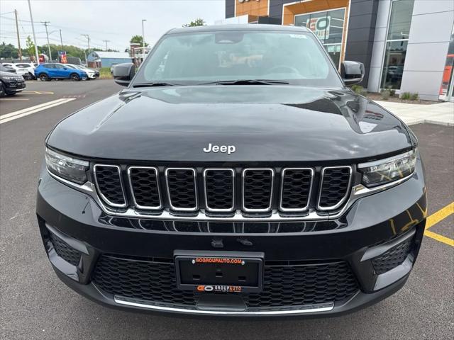 2025 Jeep Grand Cherokee GRAND CHEROKEE LAREDO X 4X4