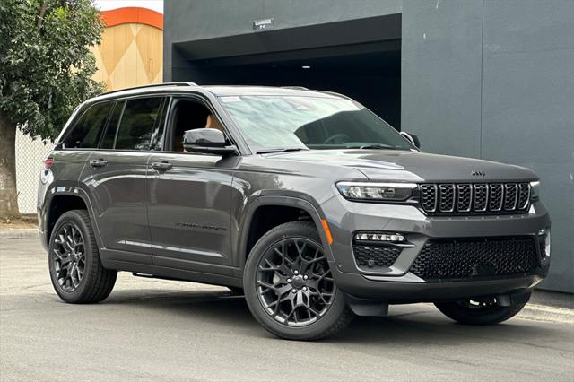 2025 Jeep Grand Cherokee GRAND CHEROKEE SUMMIT RESERVE 4X4