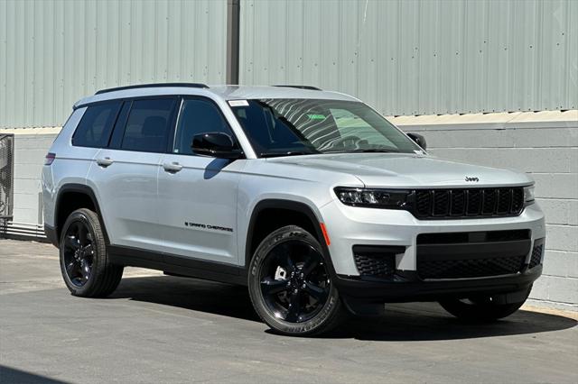 2025 Jeep Grand Cherokee GRAND CHEROKEE L ALTITUDE 4X2 2025 Jeep Grand Cherokee GRAND CHEROKEE L ALTITUDE 4X2