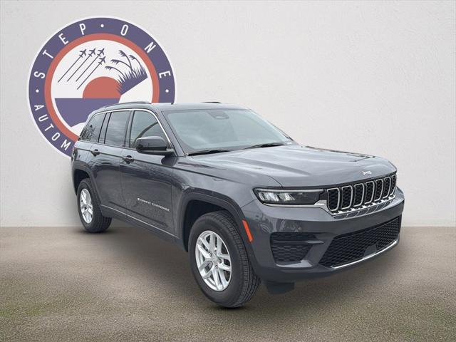 2025 Jeep Grand Cherokee GRAND CHEROKEE LAREDO X 4X2