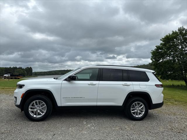 2025 Jeep Grand Cherokee GRAND CHEROKEE L LAREDO X 4X4