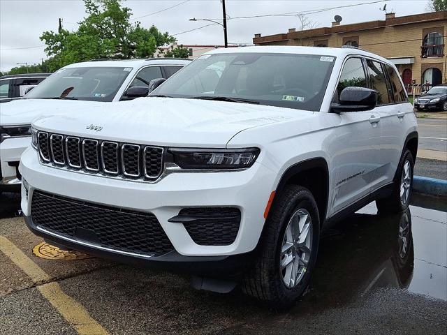 2025 Jeep Grand Cherokee GRAND CHEROKEE LAREDO X 4X4