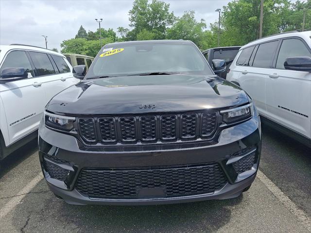 2025 Jeep Grand Cherokee GRAND CHEROKEE ALTITUDE 4X4