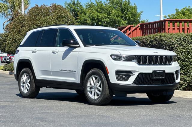 2025 Jeep Grand Cherokee GRAND CHEROKEE LAREDO X 4X2