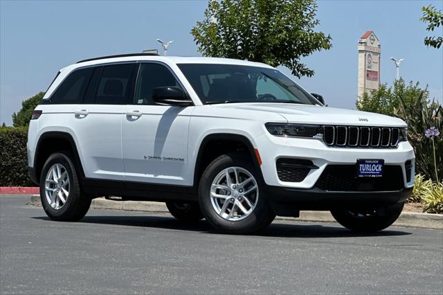 2025 Jeep Grand Cherokee GRAND CHEROKEE LAREDO X 4X2