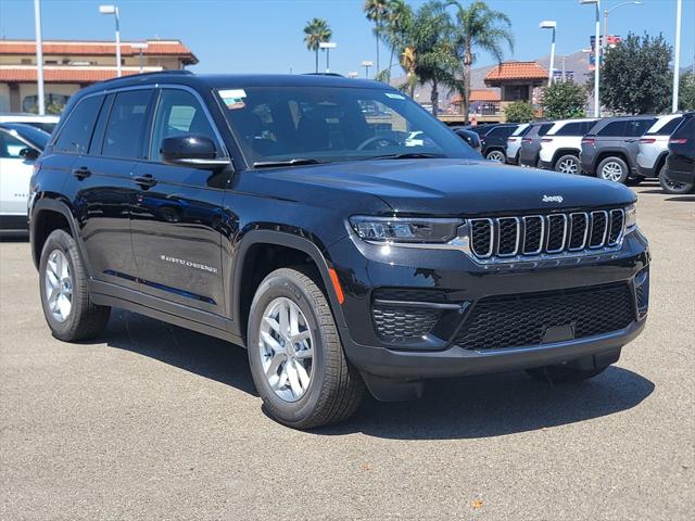 2025 Jeep Grand Cherokee GRAND CHEROKEE LAREDO X 4X2