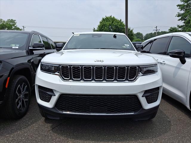 2025 Jeep Grand Cherokee GRAND CHEROKEE LAREDO X 4X4