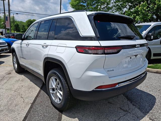 2025 Jeep Grand Cherokee GRAND CHEROKEE LAREDO X 4X4