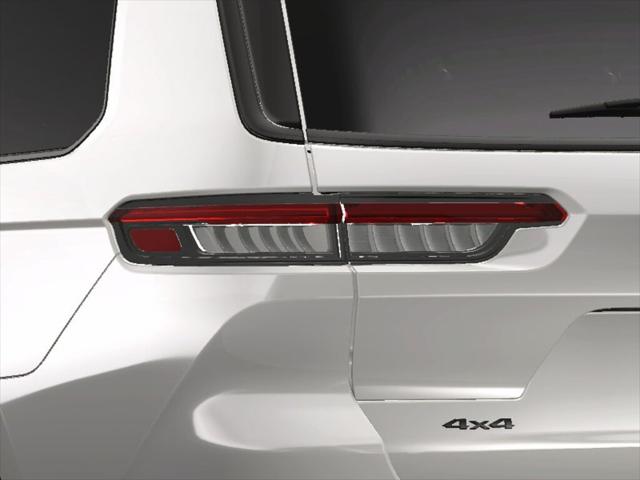 2025 Jeep Grand Cherokee L Altitude 4x4