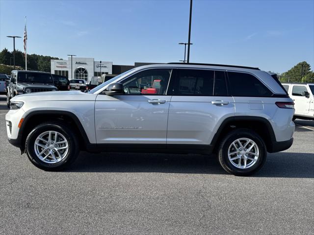 2025 Jeep Grand Cherokee GRAND CHEROKEE LAREDO X 4X2