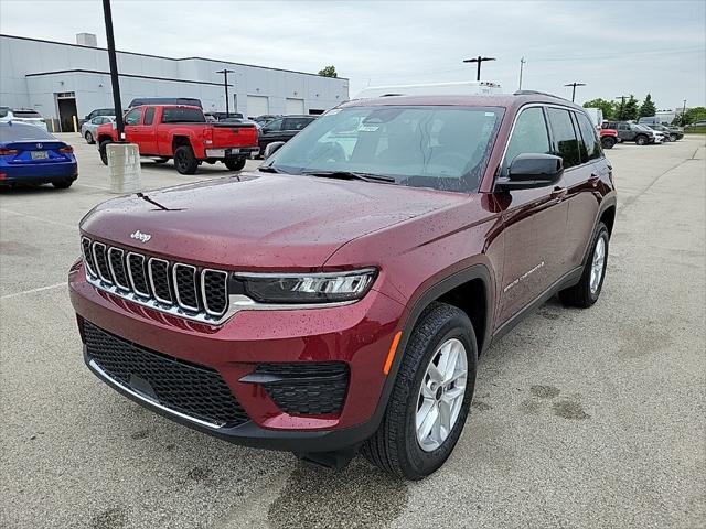 2025 Jeep Grand Cherokee GRAND CHEROKEE LAREDO X 4X4