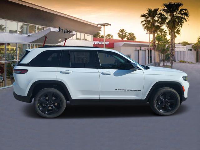 2025 Jeep Grand Cherokee GRAND CHEROKEE ALTITUDE 4X4