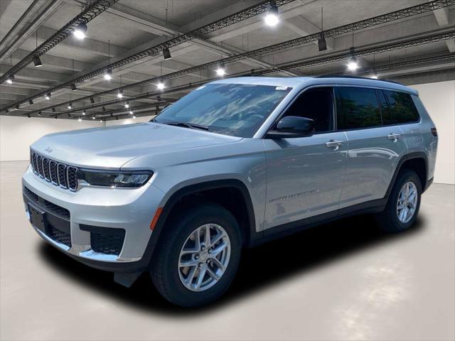 2025 Jeep Grand Cherokee GRAND CHEROKEE L LAREDO X 4X4
